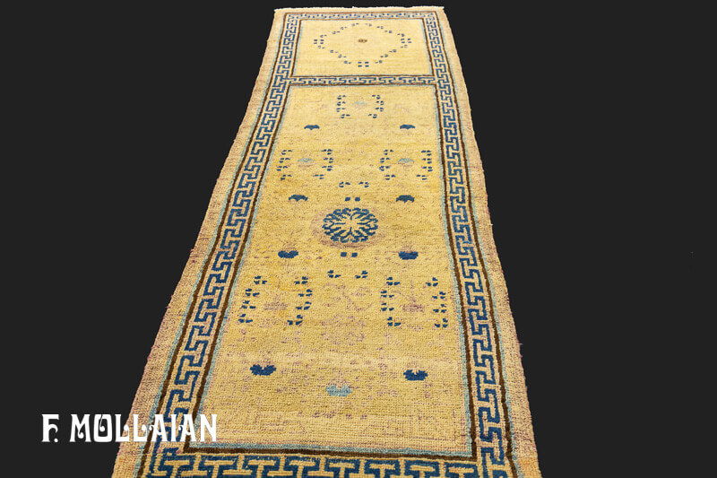 Antique Khotan Rug n°:76380440